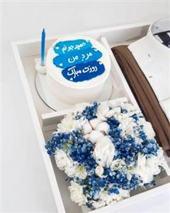 کیک با باکس گل نیلوفر