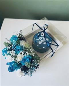 کیک و دسته گل به مناسبت جشن خودکار