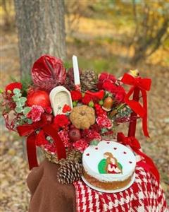 کیک و دسته گل به مناسبت هفته ناجا
