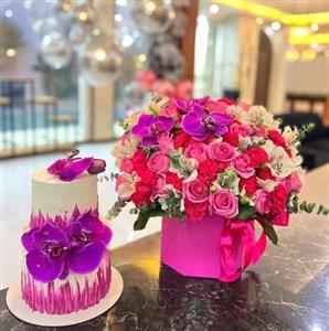 پک کادو تولد با گل تولد و کیک برای مادر