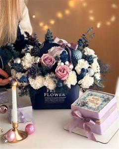 کیک تولد و باکس گل برای اردیبهشتی ها