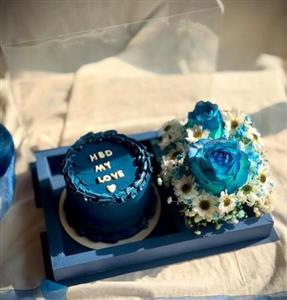 کیک تولد و باکس گل یک سالگی دخترانه لاکچری