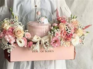 کیک تولد برای ۲۰نفر و باکس گل