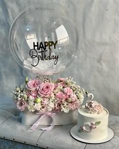 کیک تولد و باکس گل برای خاله