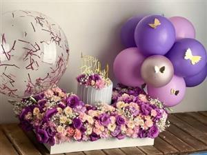 کیک تولد و باکس گل برای سر مزار