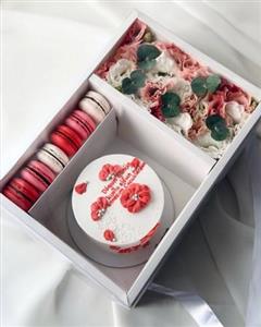 کیک تولد 2 نفره و باکس گل