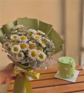 سفارش کیک تولد و باکس گل برای مادر