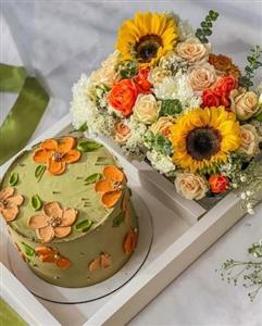 قیمت کیک تولد و باکس گل برای 8 نفر