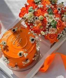 کیک و باکس گل برای ولنتاین