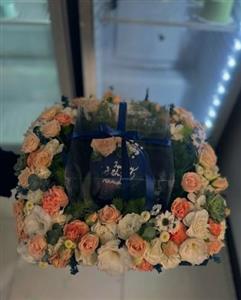 کیک تولد و باکس گل ساده و زیبا