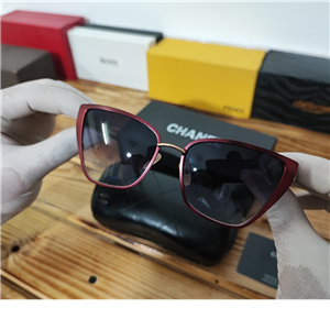 عینک افتابی اورجینال شانلchanel  فلزی زرشکی