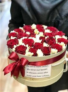 باکس گل ترکیبی رز هلندی و مریم