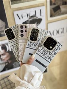 قاب White Christian Dior دور لنز نگین