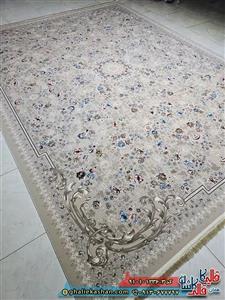 فرش طلاکوب کلاسیک 1200 شانه طرح افشان شیدا رنگ نسکافه ای قهوه ای کاشان