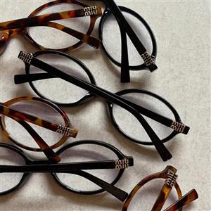 عینک میو میو miumiu ترند 