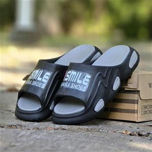 فروش واقعی دمپایی صندل  مردانه پسرانه  مدل فشیون طرح smile  مدرن و جدید رنگ مشکی طوسی  باارسال رایگان