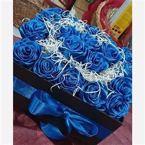 باکس 24 شاخه ای گل رز ربانی