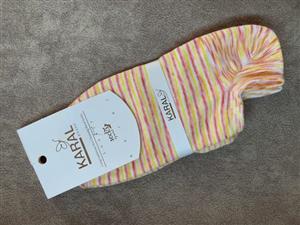 جوراب زنانه زیرقوزکی راه راه زرد و قرمز