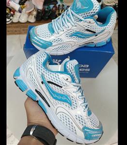 کتونی ساکنی کیفیت اصلی سایز. 41 تا 44 رنگ سفید آبی