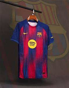 کیت اول بارسلونا فصل ۲۰۲۵-۲۰۲۶[پلیری]