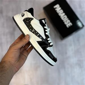 کتانی نایک تراویس سفیدمشکی