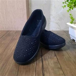 کفش طبی زنانه مدل نگین دار