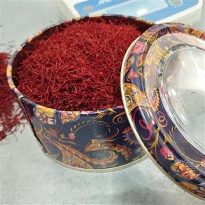 زعفران سرگل ممتاز  پک 100 گرمی ظرف خاتم برداشت پاییز 1404 محصول جنوب خراسان و قائنات تضمین کیفیت 