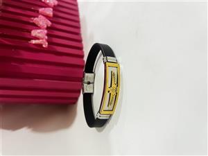 دستبند چرم مشکی و پلاک فروهر طلایی با قفل رولکسی