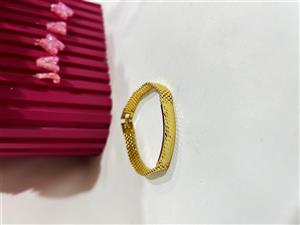 دستبند حصیری پلاک هویتی مشابه طلا و قفل رولکس