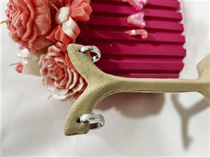 گوشواره حلقه ای استیل نقره ای طرح دار