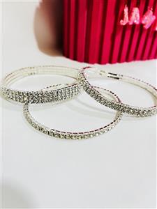 پابند کشی طرح تنیسی رنگ ثابت ، در سه مدل