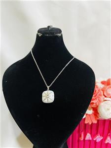 گردنبند ژوپینگ صدف و نگین سواروفسکی