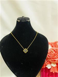 گردنبند ژوپینگ ونکلیف مشکی و طلایی