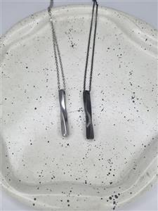 گردنبند پیچ عشق استیل مدل ست دونفره نقره ای مشکی