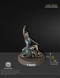مجسمه بالرین نشسته برند گلدن گیفت