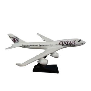 ماکت هواپیما مدل مسافربری بوئینگ 747 طرح هواپیمایی QATAR
