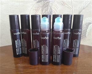 سرم رتینول کافئین  غلطکی سادور، ترمیم دور چشم