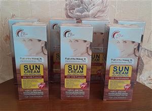 ضد آفتاب ووکالی, بی رنگSpf ۷۰