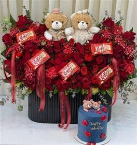 گل و کیک بزرگ برای نامزد 1237