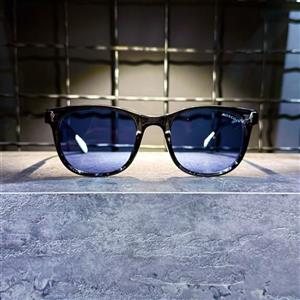 عینک برند MOSCOT فریم مشکی مات شیشه ای/ شیشه بنفش دودی کد MZ62003