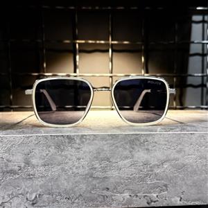 عینک برند POLICE فریم سفید / شیشه دودی کد C304