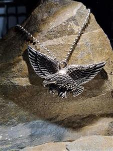 پلاک برنجی طرح عقاب رنگ سیلور