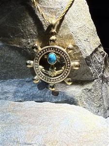 پلاک استیل طرح لنگر و نگین رنگ طلایی