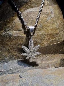 پلاک استیل رح ماری نگین دار رنگ سیلور