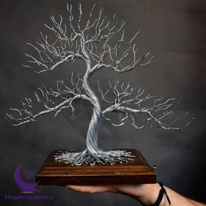 مجسمه درخت سیمی بزرگ
