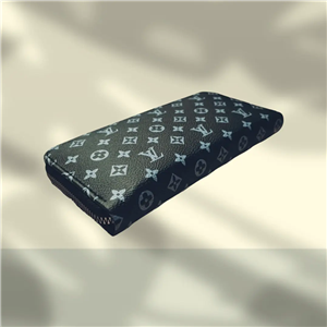 کیف پول زنانه مدل LV