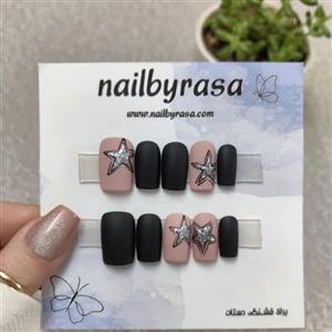 ناخن مصنوعی طرح ستاره اکلیلی نقره ای و مشکی مات مربعی متوسط راسا – RSN0502