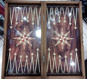 تخته نرد و شطرنج تمام ام دی اف طرح ستاره تیره همراه با کاور و تاس و مهره تکی