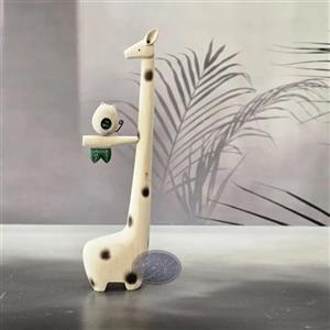 مجسمه چوبی زرافه شاخه دار کاظمی