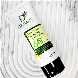 کرم ضد آفتاب دکتر دیوی حاوی آلوئه ورا SPF 60 آبرسان و ترمیم کننده